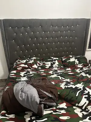 6x6 Bed Frame with Sofa