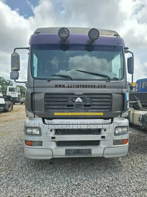 MAN TGA Tractor Unit - Grey - 1