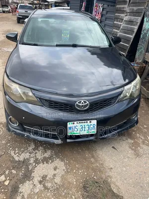 Toyota Camry 2014 Baki