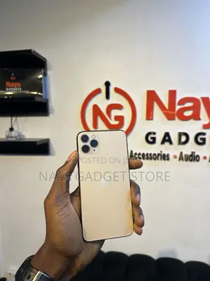 Apple iPhone 11 Pro Max 256GB Zinariya