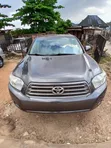 Toyota Highlander 2011 Gray - 1