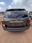 Toyota Highlander 2011 Gray - 2