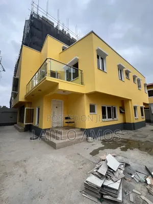 5-Bedroom Semi-Detached Duplex don haya a Ikate
