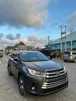Toyota Highlander XLE 2019 Grey - 2