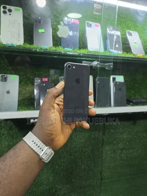 Apple iPhone 8 64GB Baki