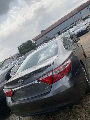 Toyota Camry 2016 Grey
