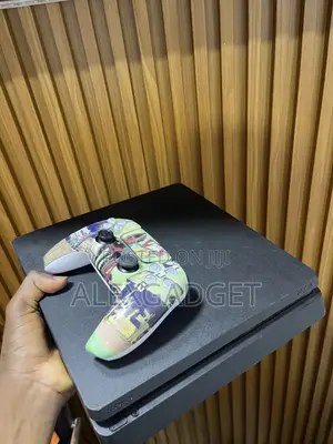 PlayStation 4 Slim Console