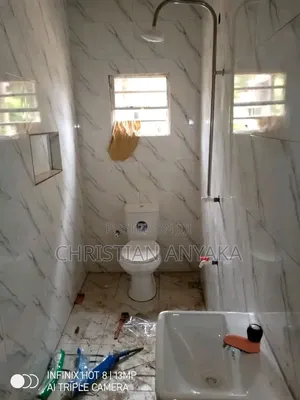 Vstar Water Closet