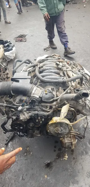 Injin Lexus LX 570 3UR-FE