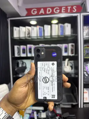 Apple iPhone 11 128GB Baki (UK Amfani)