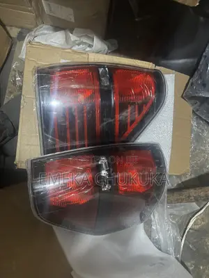 Fitilar Baya ta Ford F-150 2011-2014