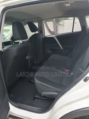 Toyota RAV4 2014 Fari