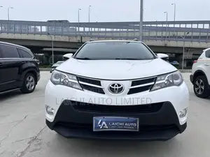 Toyota RAV4 2015 Fari