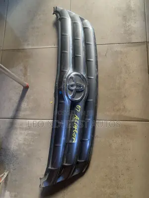 Toyota Avalon 2006 Front Grill - Used