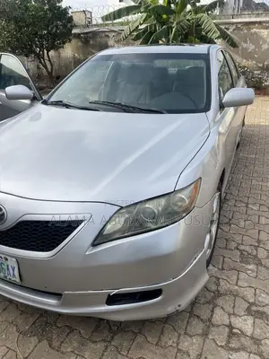 Toyota Camry 2009 Silver