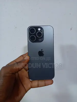 Apple iPhone 15 Pro 128GB Baki
