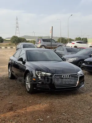 Audi A4 2.0T Premium quattro 2014
