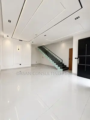 4 Bedroom Fully Detached Duplex tare da BQ & Pool a Sangotedo