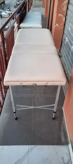 London Used Foldable Massage Bed