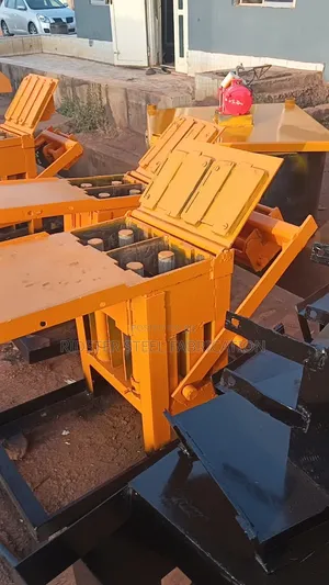 Ridster Steel Hollow and Solid Bricks Machine