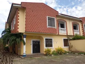 5 Bedroom Semi-Detached Duplex da 2 BQ don Ofishin Hayar
