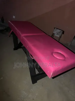 Massage Table / Spa Treatment Bed for Sale