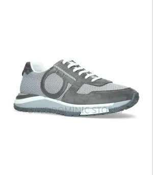Gaskiyar Salvatore Ferragamo Gancini Sneakers