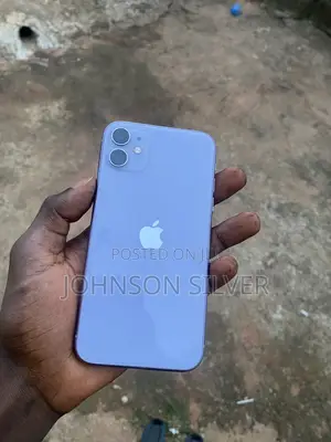 Apple iPhone 11 64GB Purple