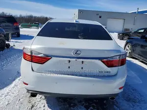 Lexus ES 350 2015 Fari - Amfani Da Aka Yi A Ƙasashen Waje