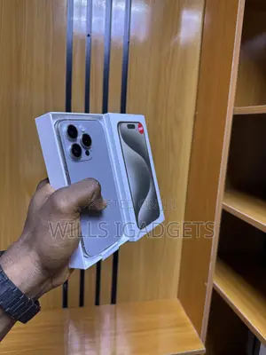 Apple iPhone 15 Pro 256GB Grey