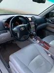 Toyota Highlander 2010 Silver - 2