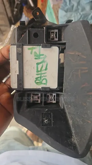 Used Honda CR-V Blind Spot Sensor