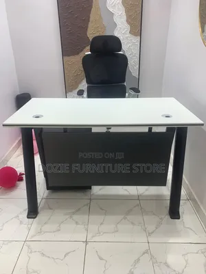 Modern Boss Office Table (1.2m)
