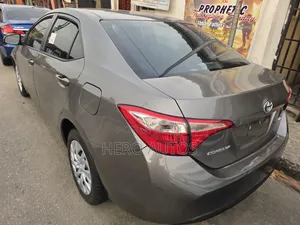 2017 Toyota Corolla LE ECO Sedan