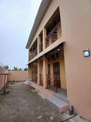 3-Bedroom Townhouse/Terrace don haya a Lekki Scheme 2