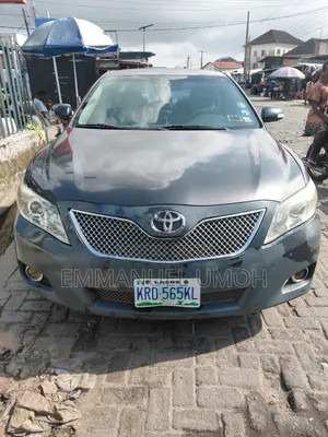 Toyota Camry 2010 Grey