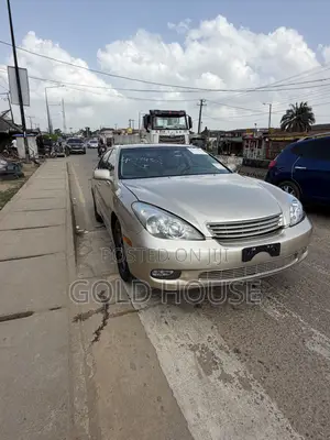 2003 Lexus ES 300 Gold