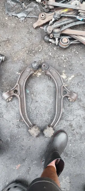 Dodge Caravan Lower Control Arms (2000-2005)