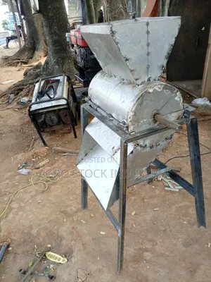 Injin Narkar Da Kwakwa/Egusi