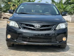 Toyota Corolla 2012 Black