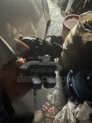Automatic Boot Catcher na Ford Edge (2015-2019)