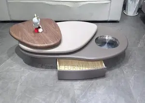Babban Gidan Kofi na Tsakiya - Home Interiors