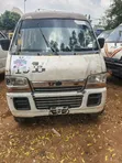 Suzuki Every 2005 Beige Shuttle Bus - 1