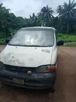 Toyota HiAce 2000 Fari - 4