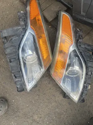 Ford Explorer Headlights Set (2011-2014)