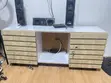 TV Console Fari da Brown (An Rika Amfani Dashi) - 2