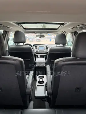 2016 Toyota Highlander Red