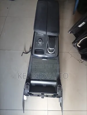 Mercedes-Benz GLE Complete Console (Used)