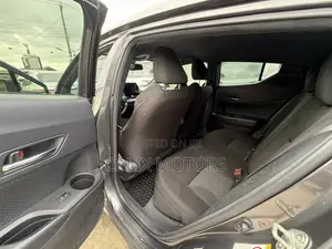 Toyota RAV4 2019 Laun Cikin Ja