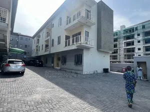 4 Bedroom Duplex Don haya a Ikate, Lekki